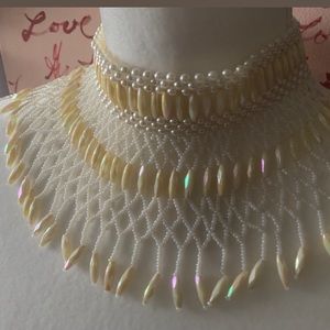 Vintage cream beaded necklace
